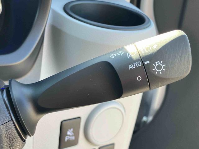 ミライースＸ　ＳＡIIIＬＥＤヘッドライト　電動格納ドアミラー　プライバシーガラス　リヤシートヘッドレスト　オートライト　キーレスエントリー　セキュリティアラーム　横滑り防止装置　コーナーセンサー　衝突被害軽減ブレーキ（千葉県）の中古車