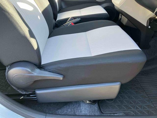 ミライースＸ　ＳＡIIIＬＥＤヘッドライト　電動格納ドアミラー　プライバシーガラス　リヤシートヘッドレスト　オートライト　キーレスエントリー　セキュリティアラーム　横滑り防止装置　コーナーセンサー　衝突被害軽減ブレーキ（千葉県）の中古車