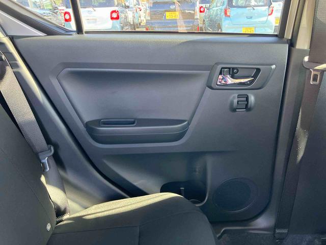 ミライースＸ　ＳＡIIIＬＥＤヘッドライト　電動格納ドアミラー　プライバシーガラス　リヤシートヘッドレスト　オートライト　キーレスエントリー　セキュリティアラーム　横滑り防止装置　コーナーセンサー　衝突被害軽減ブレーキ（千葉県）の中古車