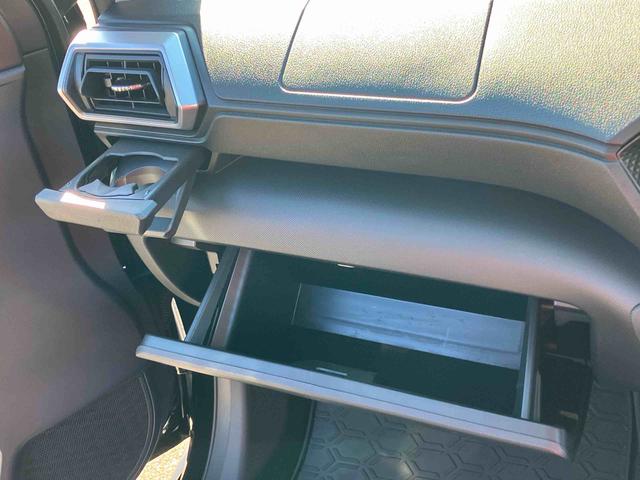 ロッキープレミアムＧ　ＨＥＶアダプティブクルコン　ＬＥＤヘッドライト＆フォグランプ　バックフォグランプ　１７インチアルミホイール　シートヒーター　電動駐車ブレーキ　コーナーセンサー　衝突被害軽減ブレーキ（千葉県）の中古車