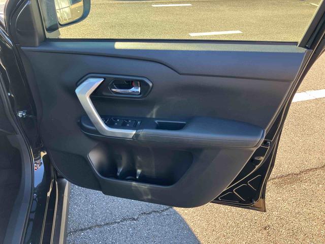 ロッキープレミアムＧ　ＨＥＶアダプティブクルコン　ＬＥＤヘッドライト＆フォグランプ　バックフォグランプ　１７インチアルミホイール　シートヒーター　電動駐車ブレーキ　コーナーセンサー　衝突被害軽減ブレーキ（千葉県）の中古車