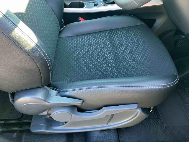 ロッキープレミアムＧ　ＨＥＶアダプティブクルコン　ＬＥＤヘッドライト＆フォグランプ　バックフォグランプ　１７インチアルミホイール　シートヒーター　電動駐車ブレーキ　コーナーセンサー　衝突被害軽減ブレーキ（千葉県）の中古車