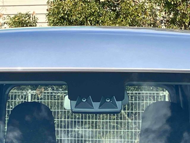 ハイゼットカーゴＤＸ衝突被害軽減ブレーキ　コーナーセンサー　オートライト　プライバシーガラス　フロントパワーウィンドウ　オーバーヘッドシェルフ　スピーカー一体型ＡＭ・ＦＭラジオ　キーレスエントリー　アイドリングストップ（千葉県）の中古車