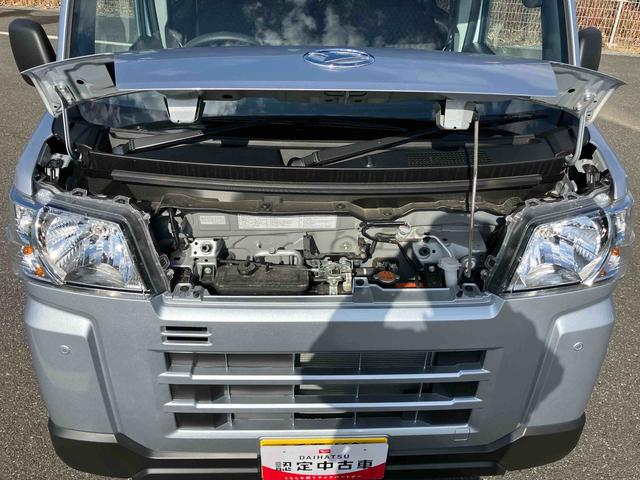 ハイゼットカーゴＤＸ衝突被害軽減ブレーキ　コーナーセンサー　オートライト　プライバシーガラス　フロントパワーウィンドウ　オーバーヘッドシェルフ　スピーカー一体型ＡＭ・ＦＭラジオ　キーレスエントリー　アイドリングストップ（千葉県）の中古車