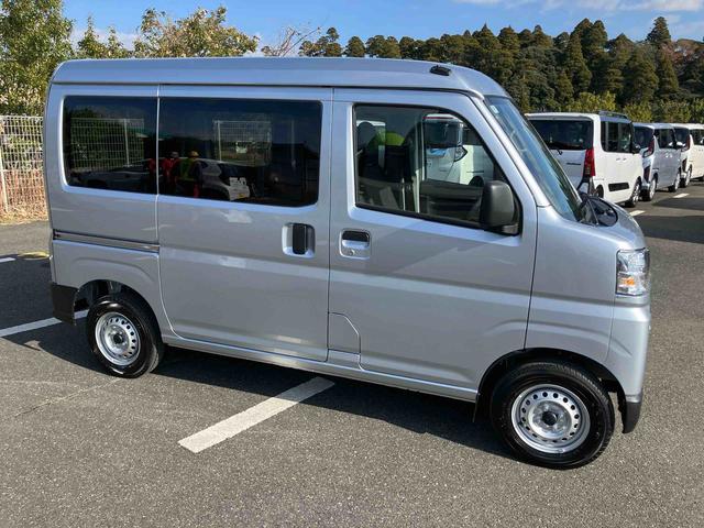 ハイゼットカーゴＤＸ衝突被害軽減ブレーキ　コーナーセンサー　オートライト　プライバシーガラス　フロントパワーウィンドウ　オーバーヘッドシェルフ　スピーカー一体型ＡＭ・ＦＭラジオ　キーレスエントリー　アイドリングストップ（千葉県）の中古車