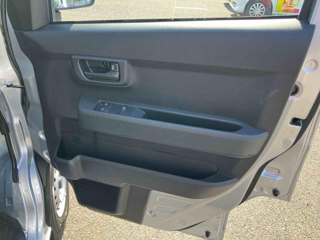 ハイゼットカーゴＤＸ衝突被害軽減ブレーキ　コーナーセンサー　オートライト　プライバシーガラス　フロントパワーウィンドウ　オーバーヘッドシェルフ　スピーカー一体型ＡＭ・ＦＭラジオ　キーレスエントリー　アイドリングストップ（千葉県）の中古車