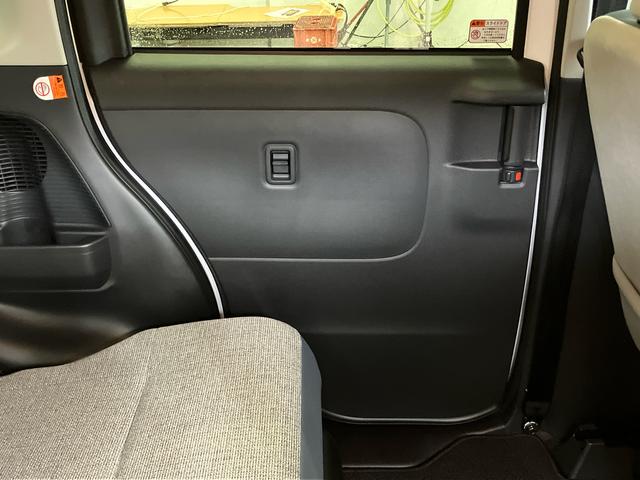 ムーヴキャンバスストライプスGLEDヘッドライト/両側電動スライドドア/コーナーセンサー/アイドリングストップ/衝突回避支援システム/横滑り防止装置/オートライト/オートエアコン/キーフリー/電動格納ミラー/電動パーキングブレーキ(千葉県)の中古車