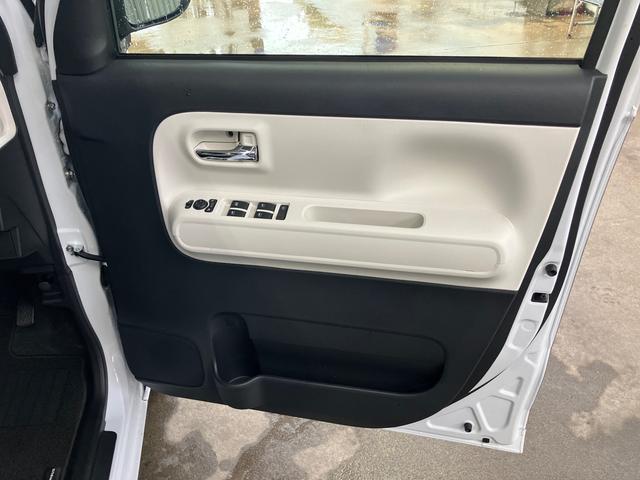 ムーヴキャンバスストライプスＧＬＥＤヘッドライト／両側電動スライドドア／コーナーセンサー／アイドリングストップ／衝突回避支援システム／横滑り防止装置／オートライト／オートエアコン／キーフリー／電動格納ミラー／電動パーキングブレーキ（千葉県）の中古車