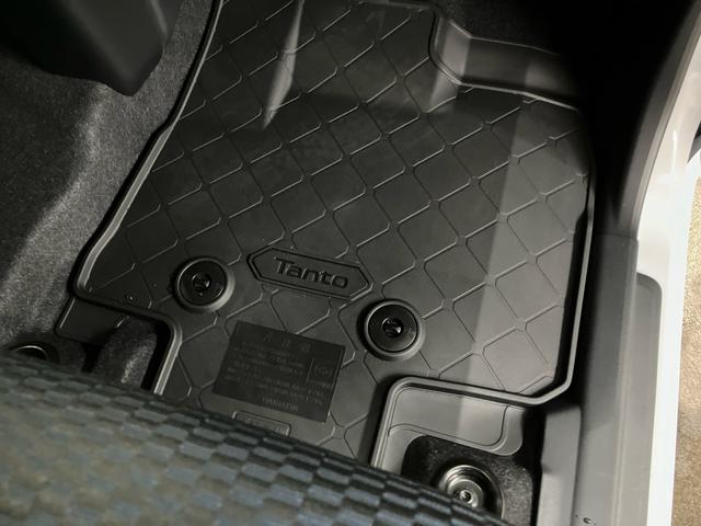 タントカスタムＲＳターボエンジン　１５インチアルミ　バックカメラ　両側電動スライドドア　シートヒーター　電動駐車ブレーキ　ＬＥＤライト＆フォグ　上下２段調節式デッキボード　コーナーセンサー　衝突被害軽減ブレーキ（千葉県）の中古車