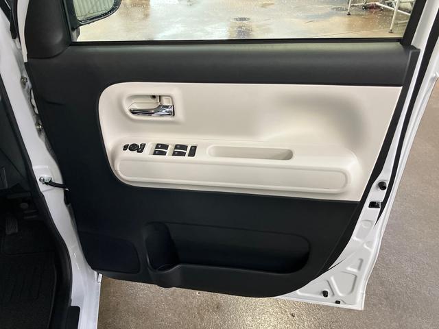 ムーヴキャンバスストライプスＧＬＥＤヘッドライト／両側電動スライドドア／コーナーセンサー／アイドリングストップ／衝突回避支援システム／横滑り防止装置／オートライト／オートエアコン／キーフリー／電動格納ミラー／電動パーキングブレーキ（千葉県）の中古車