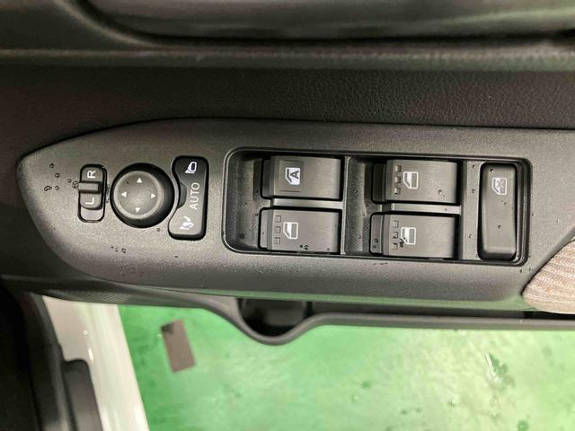 ムーヴＸＬＥＤヘッドライト／片側電動スライドドア／コーナーセンサー／アイドリングストップ／衝突回避支援システム／横滑り防止装置／オートライト／オートエアコン／電動格納ミラー／ブラインドスポットモニター（千葉県）の中古車