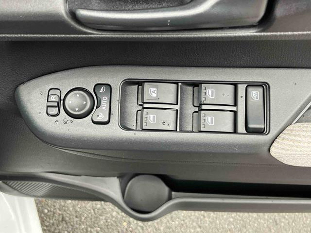 ムーヴＸＬＥＤヘッドライト／片側電動スライドドア／コーナーセンサー／アイドリングストップ／衝突回避支援システム／横滑り防止装置／オートライト／オートエアコン／電動格納ミラー／ブラインドスポットモニター（千葉県）の中古車