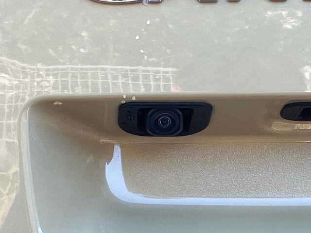 ムーヴキャンバスセオリーＧＬＥＤヘッドライト／両側電動スライドドア／コーナーセンサー／アイドリングストップ／衝突回避支援システム／横滑り防止装置／オートライト／オートエアコン／キーフリー／電動格納ミラー／電動パーキングブレーキ（千葉県）の中古車