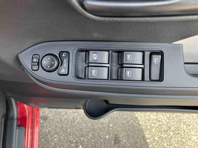 タントＸＬＥＤヘッドライト／片側電動スライドドア／キーフリー／コーナーセンサー／アイドリングストップ／衝突回避支援システム／横滑り防止装置／オートライト／オートエアコン／電動格納ミラー／電動パーキングブレーキ（千葉県）の中古車