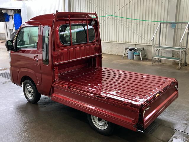 ハイゼットトラックジャンボエクストラ４ＷＤ／オートライト／アダプティブドライビングビーム／衝突回避支援システム／横滑り防止装置／コーナーセンサー／スペアタイヤ／マニュアルエアコン／ガードフレーム／アイドリングストップ／ＬＥＤ大型荷台灯（千葉県）の中古車