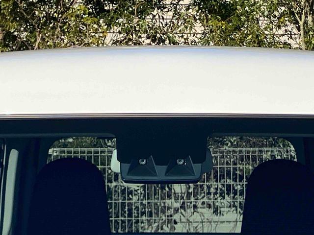 ハイゼットカーゴデラックス衝突被害軽減ブレーキ　コーナーセンサー　オートライト　プライバシーガラス　フロントパワーウィンドウ　オーバーヘッドシェルフ　スピーカー一体型ＡＭ・ＦＭラジオ　キーレスエントリー　アイドリングストップ（千葉県）の中古車