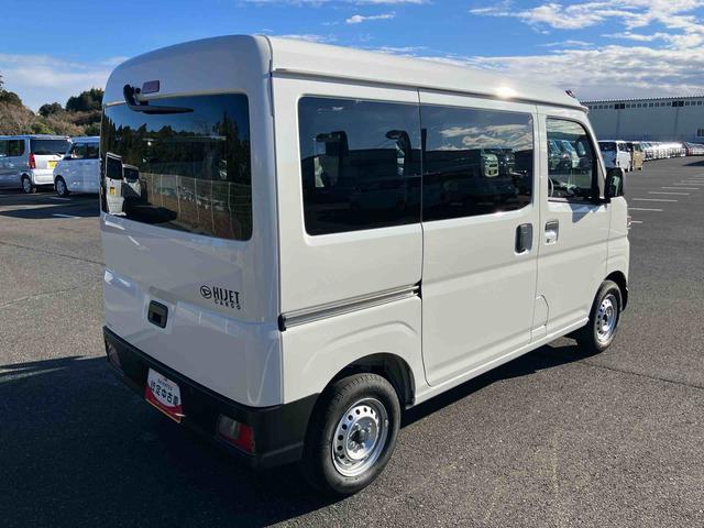 ハイゼットカーゴデラックス衝突被害軽減ブレーキ　コーナーセンサー　オートライト　プライバシーガラス　フロントパワーウィンドウ　オーバーヘッドシェルフ　スピーカー一体型ＡＭ・ＦＭラジオ　キーレスエントリー　アイドリングストップ（千葉県）の中古車