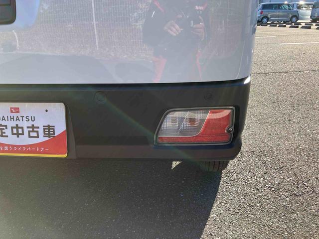 ハイゼットカーゴデラックス衝突被害軽減ブレーキ　コーナーセンサー　オートライト　プライバシーガラス　フロントパワーウィンドウ　オーバーヘッドシェルフ　スピーカー一体型ＡＭ・ＦＭラジオ　キーレスエントリー　アイドリングストップ（千葉県）の中古車