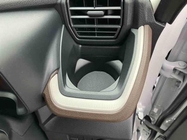 ムーヴＸＬＥＤヘッドライト／片側電動スライドドア／コーナーセンサー／アイドリングストップ／衝突回避支援システム／横滑り防止装置／オートライト／オートエアコン／電動格納ミラー／ブラインドスポットモニター（千葉県）の中古車