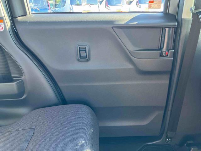 ムーヴＲＳターボエンジン　１５インチアルミ　バックカメラ　両側電動スライドドア　　電動駐車ブレーキ　ＬＥＤライト＆フォグ　コーナーセンサー　衝突被害軽減ブレーキ　ステアリングスイッチ　自動追従クルコン（千葉県）の中古車