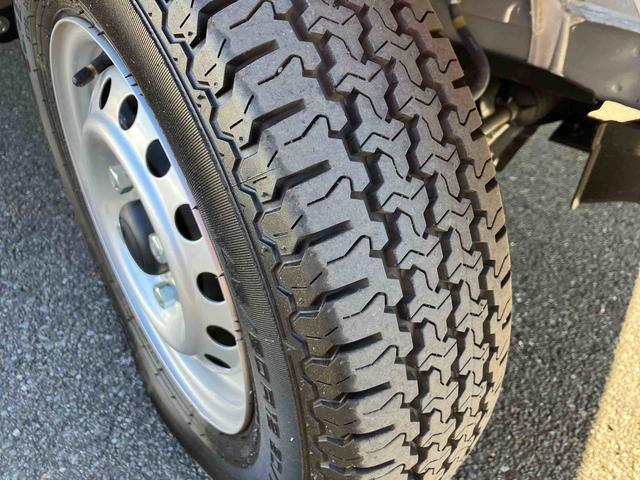 ハイゼットトラックジャンボエクストラＣＶＴ　電子制御式４ＷＤ　副変速機　スーパーデフロック　ＬＥＤヘッド＆フォグランプ　ＬＥＤ荷台灯　プッシュボタンスタート　電格ドアミラー　オーバーヘッドシェルフ　コーナーセンサー　衝突被害軽減ブレーキ（千葉県）の中古車