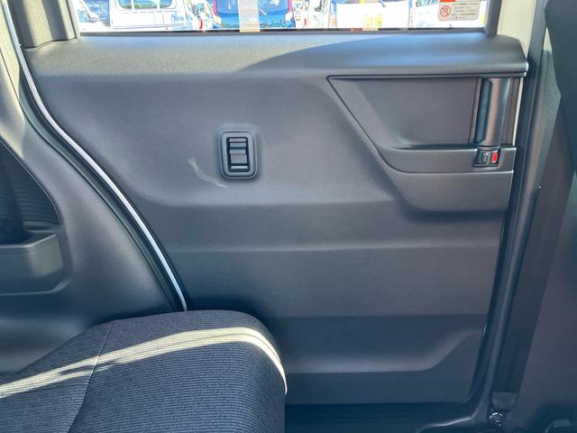 ムーヴＲＳターボエンジン　１５インチアルミ　バックカメラ　両側電動スライドドア　　電動駐車ブレーキ　ＬＥＤライト＆フォグ　コーナーセンサー　衝突被害軽減ブレーキ　ステアリングスイッチ　自動追従クルコン（千葉県）の中古車