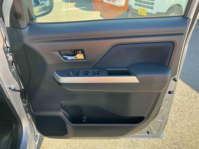 トールカスタムＧ９型ＤＰオーディオ／ＢＴ／ＴＶ／Ｂカメラ／ステアリングスイッチ　ＬＥＤヘッド＆フォグランプ　自動追従クルコン　１４インチアルミ　両側パワスラ　電動駐車ブレーキ　コーナーセンサー　衝突被害軽減ブレーキ（千葉県）の中古車