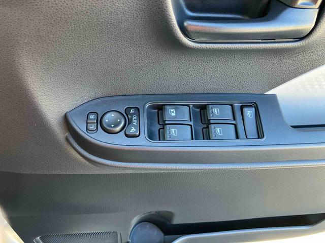 タントＸバックカメラ　片側電動スライドドア　ＬＥＤヘッド　シートヒーター　電動駐車ブレーキ　オートライト　上下２段調節式デッキボード　コーナーセンサー　衝突被害軽減ブレーキ（千葉県）の中古車