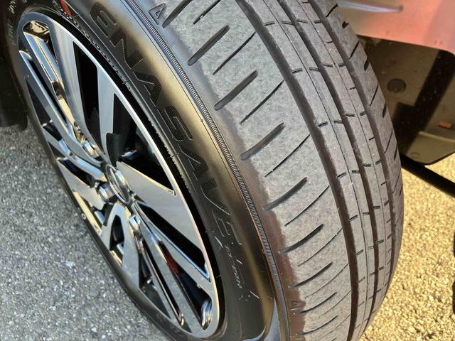 トールカスタムＧＬＥＤヘッドライト＆フォグランプ　アダプティブクルコン　１４インチアルミホイール　両側電動スライドドア　電動パーキングブレーキ　プッシュボタンスターター　コーナーセンサー　衝突被害軽減ブレーキ（千葉県）の中古車