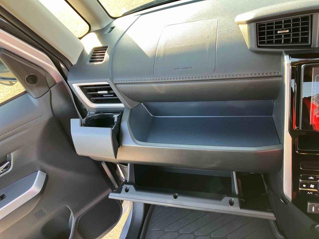 トールカスタムＧＬＥＤヘッドライト＆フォグランプ　アダプティブクルコン　１４インチアルミホイール　両側電動スライドドア　電動パーキングブレーキ　プッシュボタンスターター　コーナーセンサー　衝突被害軽減ブレーキ（千葉県）の中古車