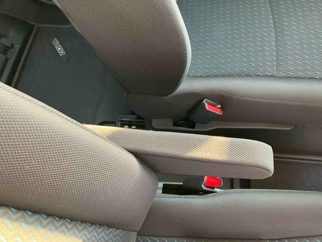 トールカスタムＧＬＥＤヘッドライト＆フォグランプ　アダプティブクルコン　１４インチアルミホイール　両側電動スライドドア　電動パーキングブレーキ　プッシュボタンスターター　コーナーセンサー　衝突被害軽減ブレーキ（千葉県）の中古車