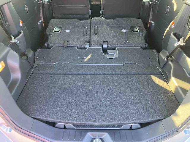 トールカスタムＧＬＥＤヘッドライト＆フォグランプ　アダプティブクルコン　１４インチアルミホイール　両側電動スライドドア　電動パーキングブレーキ　プッシュボタンスターター　コーナーセンサー　衝突被害軽減ブレーキ（千葉県）の中古車