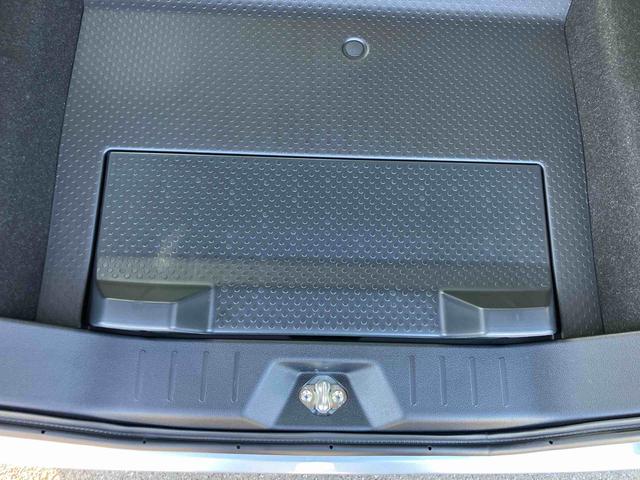 トールカスタムＧＬＥＤヘッドライト＆フォグランプ　アダプティブクルコン　１４インチアルミホイール　両側電動スライドドア　電動パーキングブレーキ　プッシュボタンスターター　コーナーセンサー　衝突被害軽減ブレーキ（千葉県）の中古車