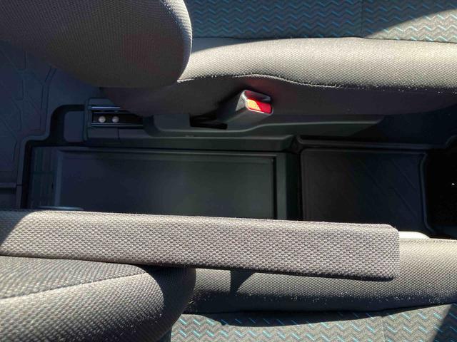 トールカスタムＧ　ターボ９型ＤＰオーディオ／ＢＴ／ＴＶ／Ｂカメラ／ステアリングスイッチ　ＬＥＤヘッド＆フォグランプ　自動追従クルコン　１５インチアルミ　両側パワスラ　電動駐車ブレーキ　コーナーセンサー　衝突被害軽減ブレーキ（千葉県）の中古車