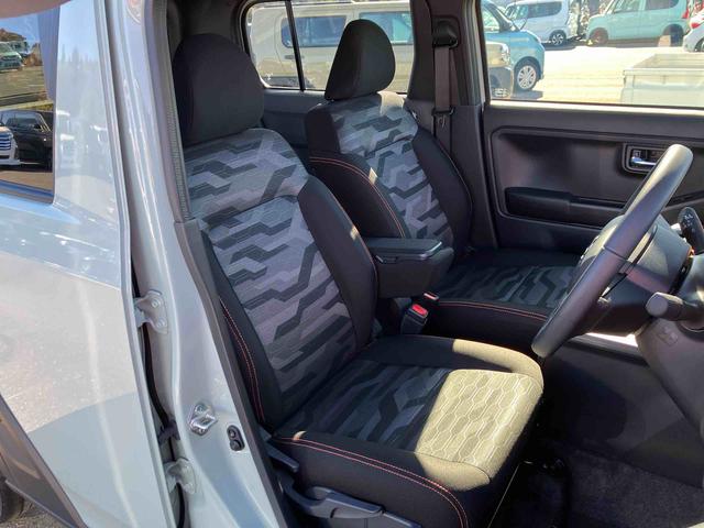 タフトＧガラスルーフ　ルーフレール　１５インチアルミホイール　ＬＥＤヘッドライト＆フォグランプ　バックカメラ　シートヒーター　電動パーキングブレーキ　自動追従クルコン　コーナーセンサー　衝突被害軽減ブレーキ（千葉県）の中古車