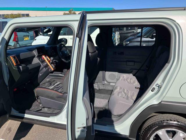 タフトＧガラスルーフ　ルーフレール　１５インチアルミホイール　ＬＥＤヘッドライト＆フォグランプ　バックカメラ　シートヒーター　電動パーキングブレーキ　自動追従クルコン　コーナーセンサー　衝突被害軽減ブレーキ（千葉県）の中古車