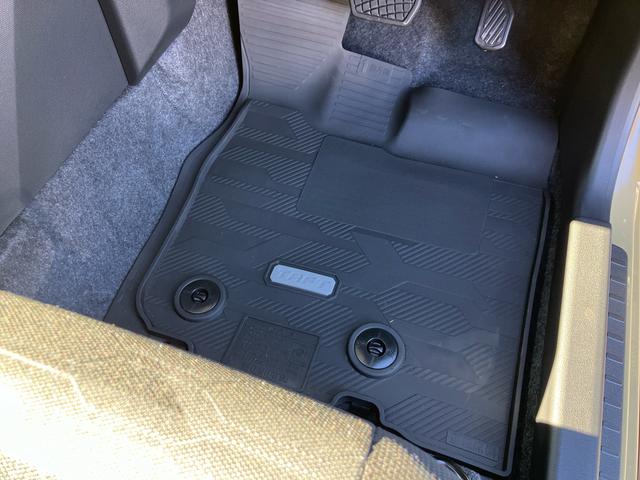 タフトＧターボ　クロムベンチャー前後専用ガーニッシュ　ガラスルーフ　ルーフレール　１５インチアルミ　ＬＥＤヘッドライト＆フォグランプ　バックカメラ　シートヒーター　電動駐車ブレーキ　自動追従クルコン　衝突被害軽減ブレーキ（千葉県）の中古車