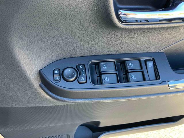 タントカスタムＲＳターボエンジン　１５インチアルミ　バックカメラ　両側電動スライドドア　シートヒーター　電動駐車ブレーキ　ＬＥＤライト＆フォグ　上下２段調節式デッキボード　コーナーセンサー　衝突被害軽減ブレーキ（千葉県）の中古車