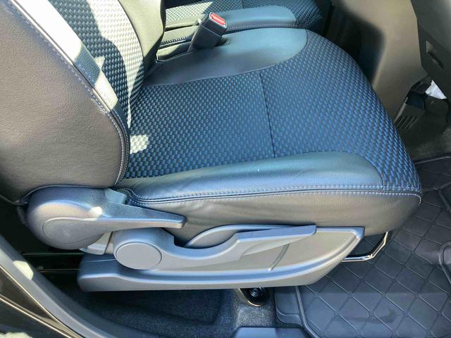 タントカスタムＲＳターボエンジン　１５インチアルミ　バックカメラ　両側電動スライドドア　シートヒーター　電動駐車ブレーキ　ＬＥＤライト＆フォグ　上下２段調節式デッキボード　コーナーセンサー　衝突被害軽減ブレーキ（千葉県）の中古車