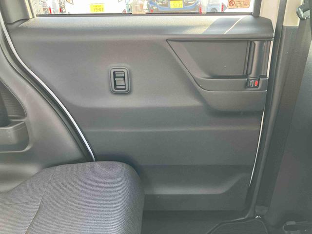 ムーヴＲＳターボエンジン　１５インチアルミ　バックカメラ　両側電動スライドドア　　電動駐車ブレーキ　ＬＥＤライト＆フォグ　コーナーセンサー　衝突被害軽減ブレーキ　ステアリングスイッチ　自動追従クルコン（千葉県）の中古車