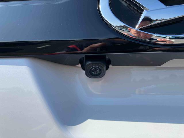 ロッキープレミアムＧアダプティブクルコン　ＬＥＤヘッドライト＆フォグランプ　バックフォグランプ　１７インチアルミホイール　シートヒーター　電動駐車ブレーキ　コーナーセンサー　衝突被害軽減ブレーキ（千葉県）の中古車