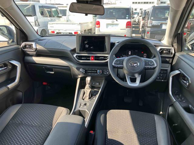 ロッキープレミアムＧアダプティブクルコン　ＬＥＤヘッドライト＆フォグランプ　バックフォグランプ　１７インチアルミホイール　シートヒーター　電動駐車ブレーキ　コーナーセンサー　衝突被害軽減ブレーキ（千葉県）の中古車