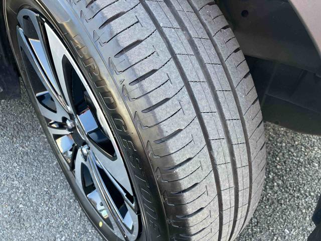 ロッキープレミアムＧアダプティブクルコン　ＬＥＤヘッドライト＆フォグランプ　バックフォグランプ　１７インチアルミホイール　シートヒーター　電動駐車ブレーキ　コーナーセンサー　衝突被害軽減ブレーキ（千葉県）の中古車