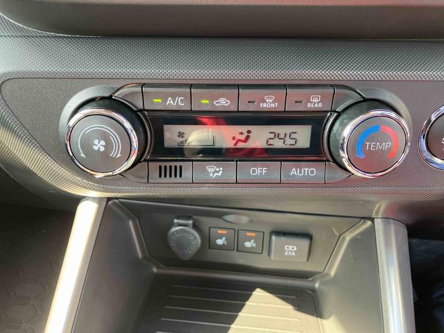 ロッキープレミアムＧアダプティブクルコン　ＬＥＤヘッドライト＆フォグランプ　バックフォグランプ　１７インチアルミホイール　シートヒーター　電動駐車ブレーキ　コーナーセンサー　衝突被害軽減ブレーキ（千葉県）の中古車