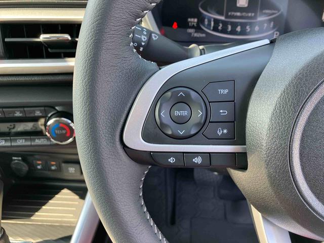 ロッキープレミアムＧアダプティブクルコン　ＬＥＤヘッドライト＆フォグランプ　バックフォグランプ　１７インチアルミホイール　シートヒーター　電動駐車ブレーキ　コーナーセンサー　衝突被害軽減ブレーキ（千葉県）の中古車