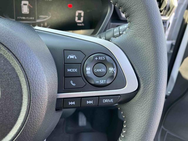 ロッキープレミアムＧアダプティブクルコン　ＬＥＤヘッドライト＆フォグランプ　バックフォグランプ　１７インチアルミホイール　シートヒーター　電動駐車ブレーキ　コーナーセンサー　衝突被害軽減ブレーキ（千葉県）の中古車