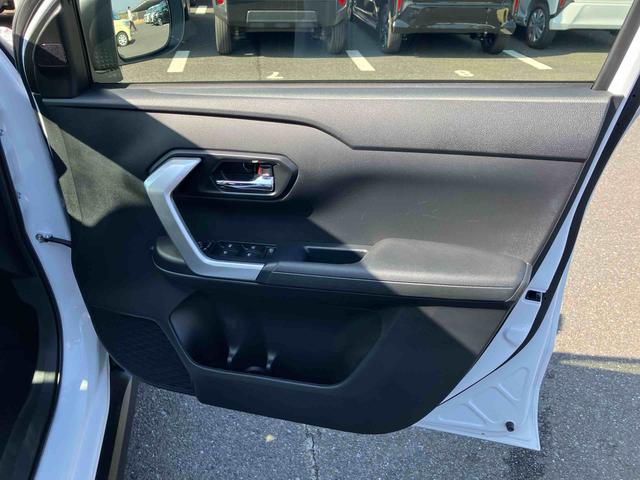 ロッキープレミアムＧアダプティブクルコン　ＬＥＤヘッドライト＆フォグランプ　バックフォグランプ　１７インチアルミホイール　シートヒーター　電動駐車ブレーキ　コーナーセンサー　衝突被害軽減ブレーキ（千葉県）の中古車