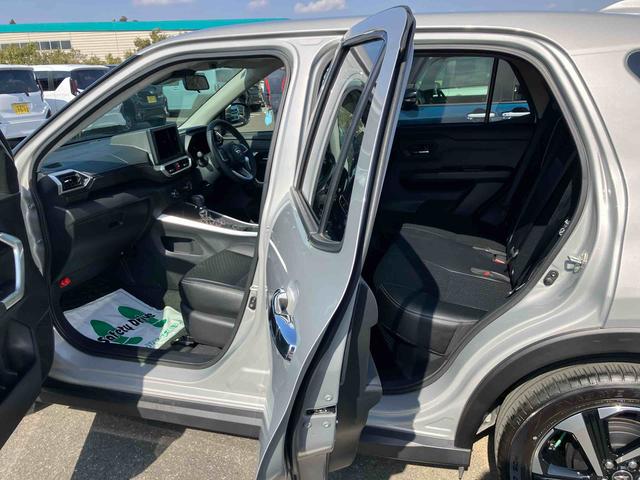 ロッキープレミアムＧ　ＨＥＶバックカメラ　アダプティブクルコン　ＬＥＤヘッドライト＆フォグランプ　バックフォグランプ　１７インチアルミホイール　シートヒーター　電動駐車ブレーキ　コーナーセンサー　衝突被害軽減ブレーキ（千葉県）の中古車