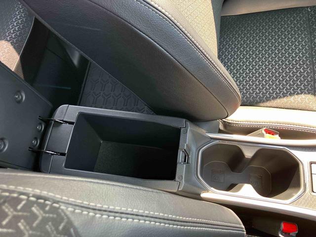 ロッキープレミアムＧ　ＨＥＶバックカメラ　アダプティブクルコン　ＬＥＤヘッドライト＆フォグランプ　バックフォグランプ　１７インチアルミホイール　シートヒーター　電動駐車ブレーキ　コーナーセンサー　衝突被害軽減ブレーキ（千葉県）の中古車