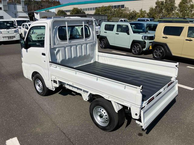 ハイゼットトラックスタンダード 農用スペシャルCVT 電子制御式4WD 荷台LEDライト リヤ4枚リーフスプリング スーパーデフロック 衝突被害軽減ブレーキ コーナーセンサー スピーカー一体型AM/FMラジオ エアコン パワステ(千葉県)の中古車